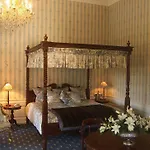 Hvedholm Slotshotel 酒店