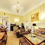 酒店 Hvedholm Slotshotel 4*