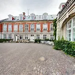 Hvedholm Slotshotel 酒店 4*