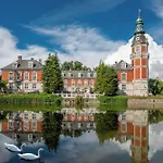 酒店 Hvedholm Slotshotel 福堡