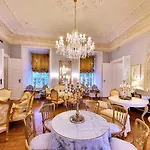 Hvedholm Slotshotel