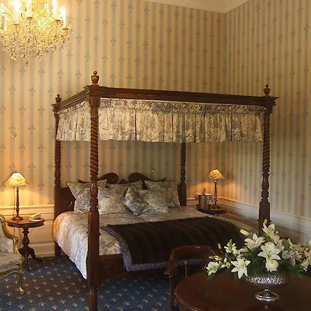 Hvedholm Slotshotel Hotel