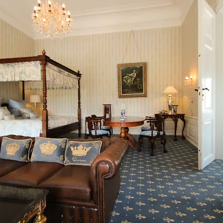 Отель Hvedholm Slotshotel Фоборг