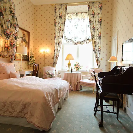 Hvedholm Slotshotel Hotel