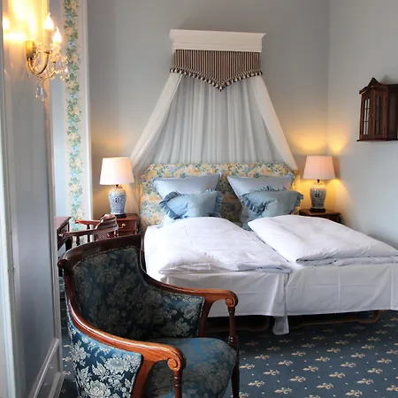 Hvedholm Slotshotel 4* Фоборг