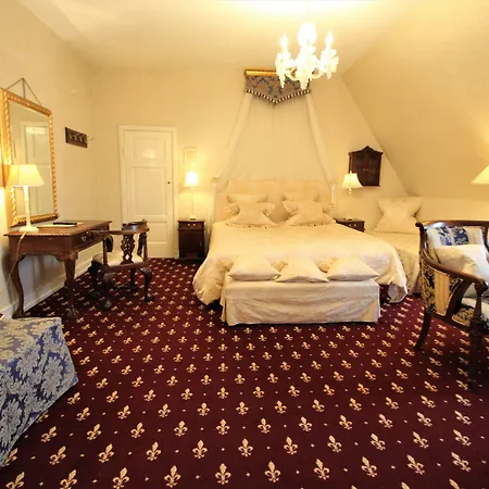 Отель Hvedholm Slotshotel