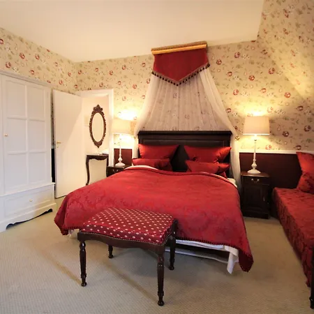 Hvedholm Slotshotel Отель Фоборг