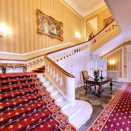 Hvedholm Slotshotel Фоборг