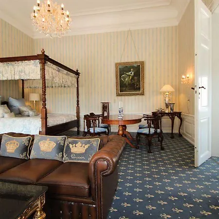 Hvedholm Slotshotel 4* Fåborg