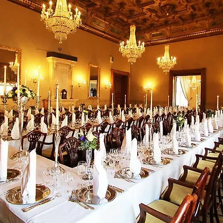 Hvedholm Slotshotel Hotel 4*