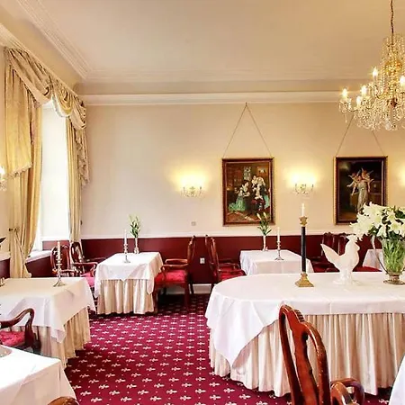 Hotel Hvedholm Slotshotel 4*