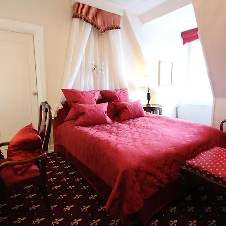 Hvedholm Slotshotel 4*