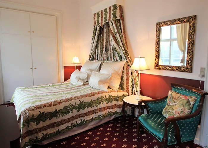 Hotel Hvedholm Slotshotel