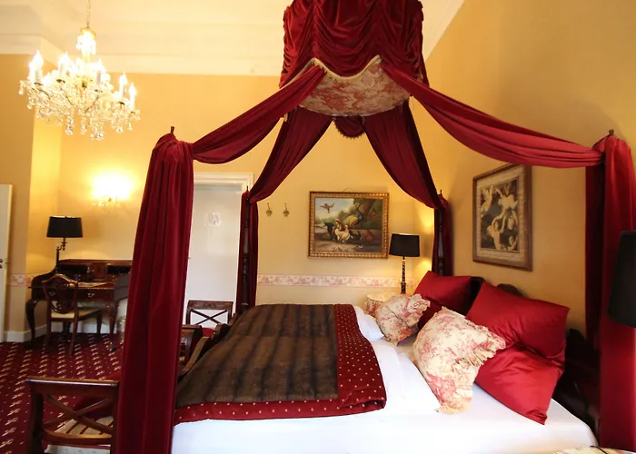 Hvedholm Slotshotel Hotel Faaborg