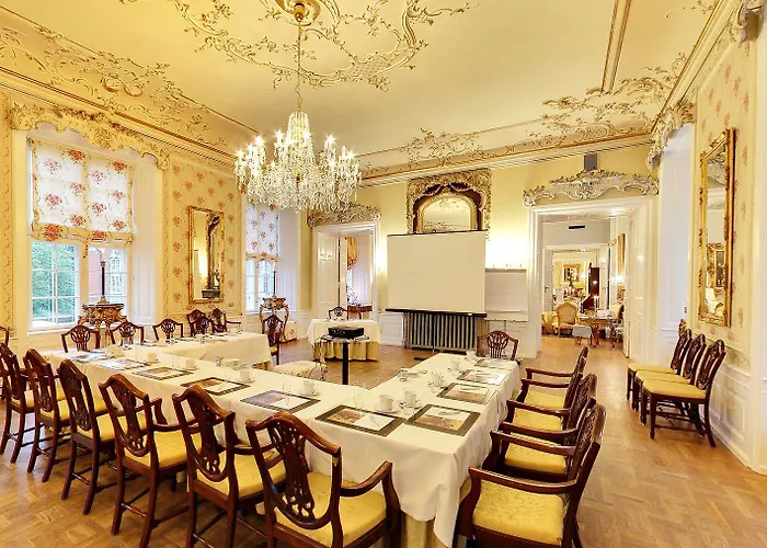 Hotel Hvedholm Slotshotel Faaborg