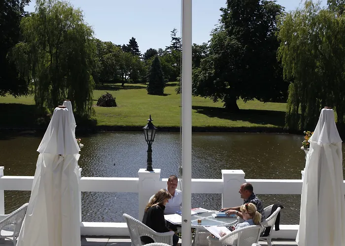 Hvedholm Slotshotel Hotel Faaborg